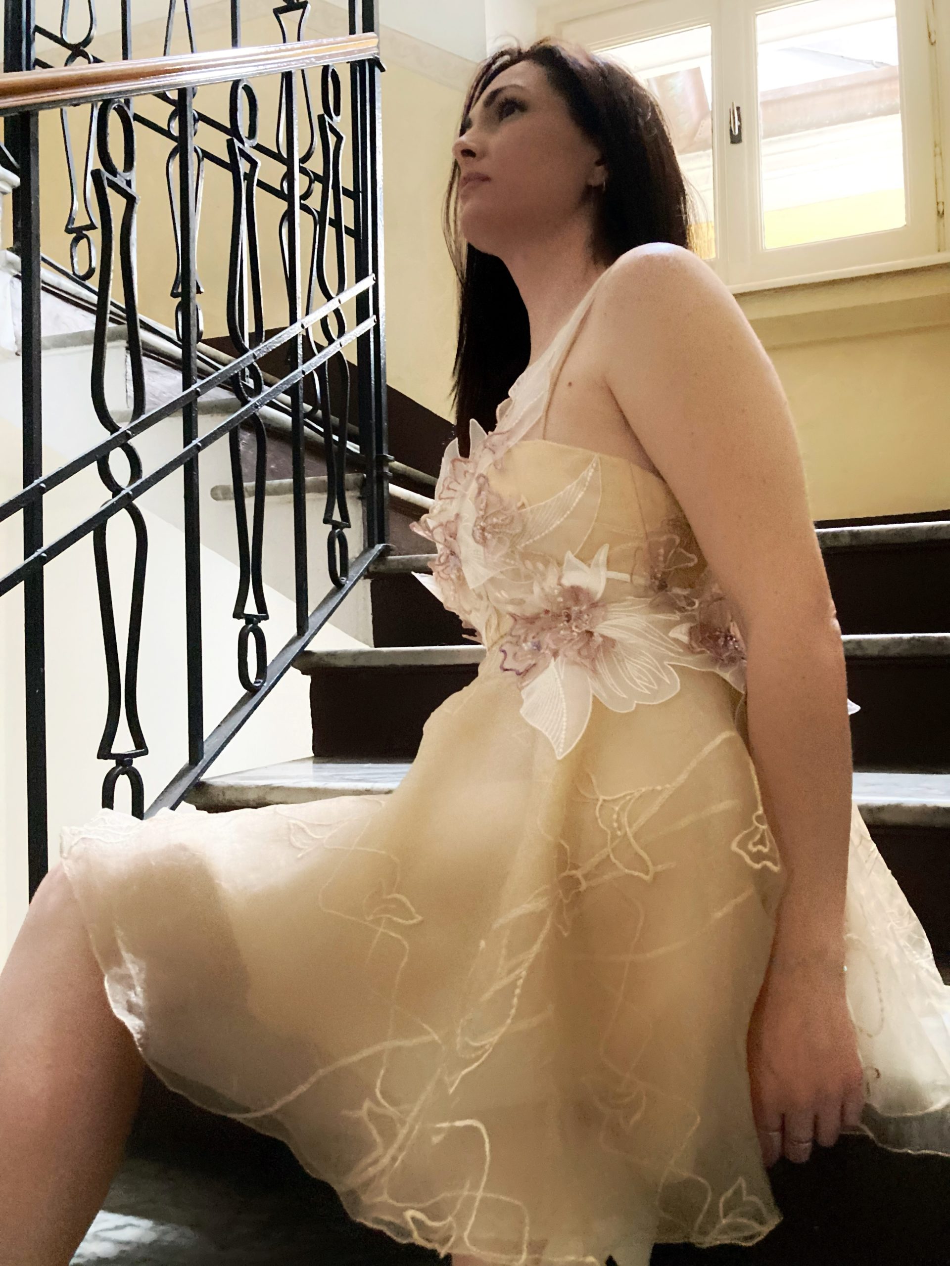 Abito Golden II Organza di seta Ricamo cristalli - immagine 2