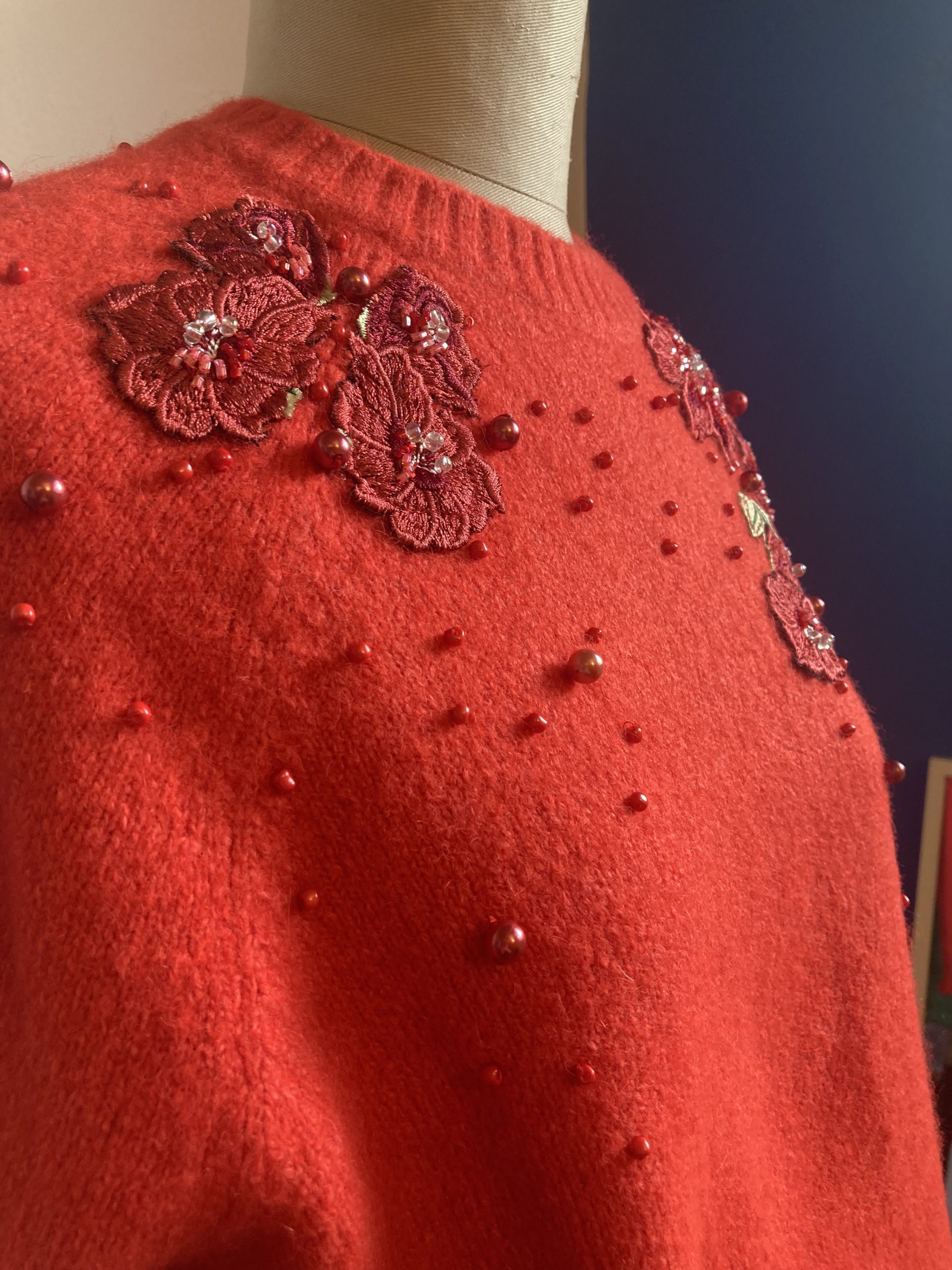 Maglione “Pennellate d’Autunno” – Colore Rosso - immagine 3