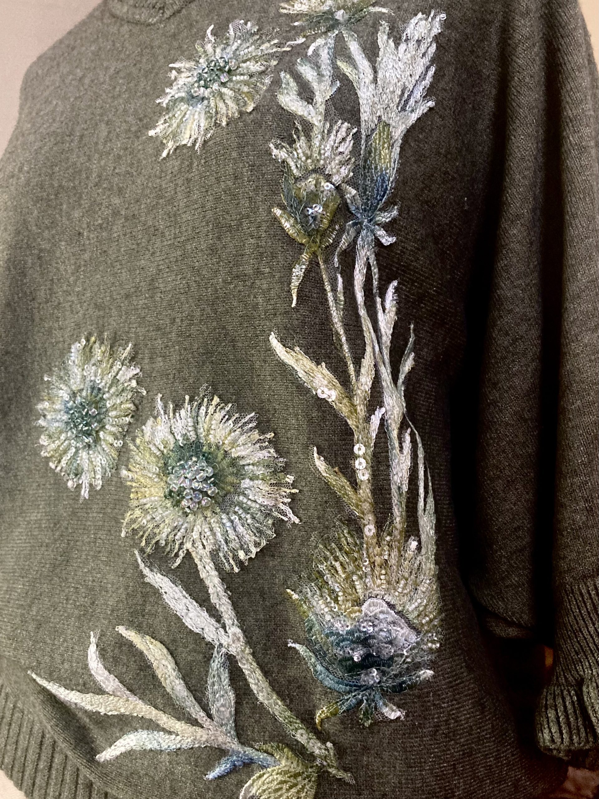 Maglione donna artigianale dipinto a mano – Colore verde